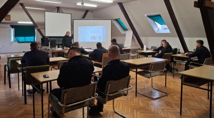 Održani treninzi za pravosudnu policiju o pristupu prilagođenom djeci